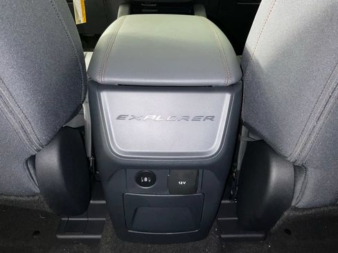 New 2026 Ford Explorer Active AWD/4WD image 18