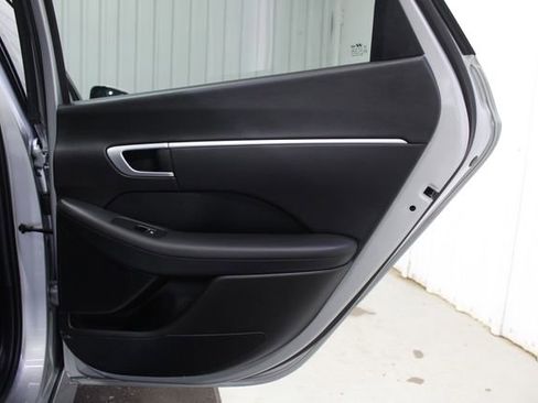 Used 2025 Hyundai Sonata SEL FWD image 25