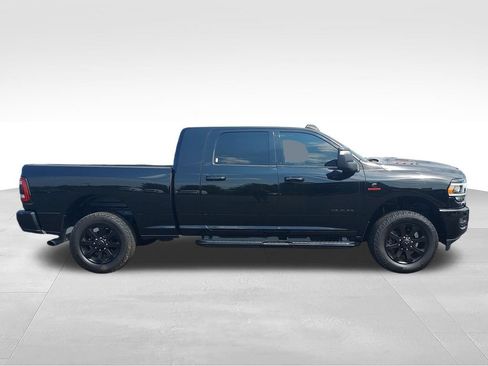 Used 2024 RAM 2500 Laramie w/ Night Edition AWD/4WD image 6