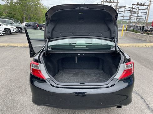 Used 2012 Toyota Camry XLE FWD image 13