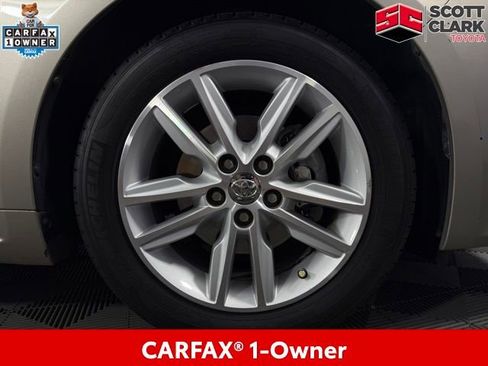 Used 2015 Toyota Avalon XLE image 11