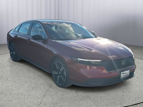 Used 2023 Honda Accord Sport image 7