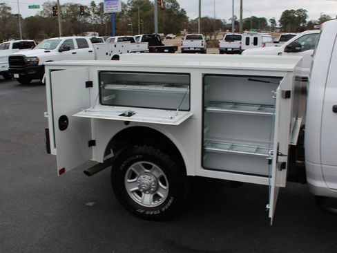 Used 2024 RAM 2500 Tradesman image 19