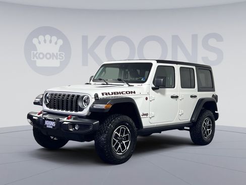 Used 2025 Jeep Wrangler Unlimited Rubicon AWD/4WD image 1