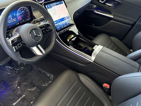 Certified 2026 Mercedes-Benz GLC 300 image 9
