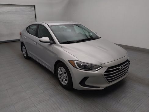 Used 2018 Hyundai Elantra SE FWD image 13
