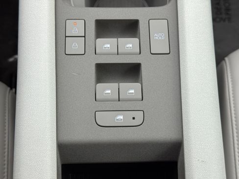 Used 2024 Hyundai Ioniq 6 SEL image 31