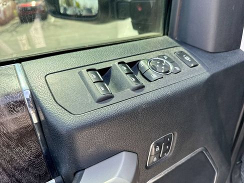 Used 2019 Ford F350 Lariat w/ Lariat Ultimate Package AWD/4WD image 22