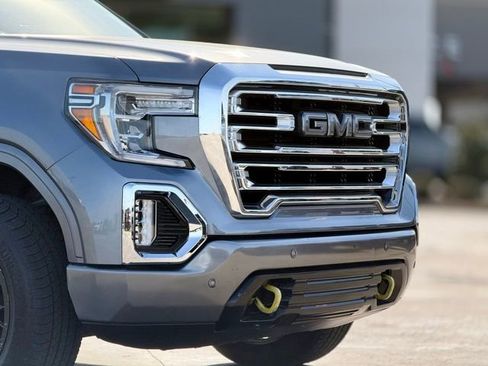 Used 2020 GMC Sierra 1500 AT4 w/ AT4 Premium Package AWD/4WD image 9