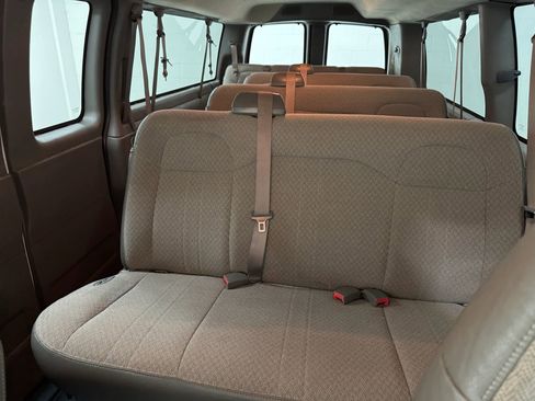 Used 2019 Chevrolet Express 3500 LS image 11