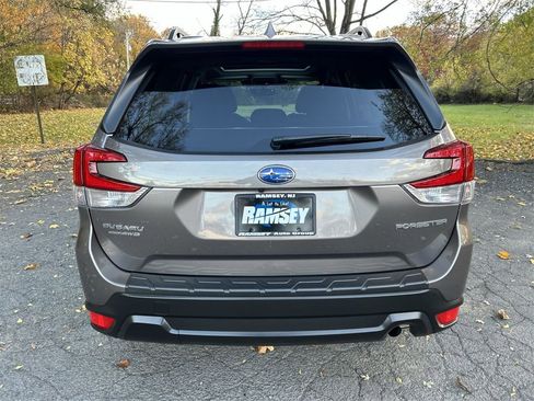 Certified 2023 Subaru Forester Premium image 7