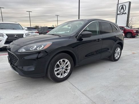 Used 2022 Ford Escape SE w/ Convenience Package image 4