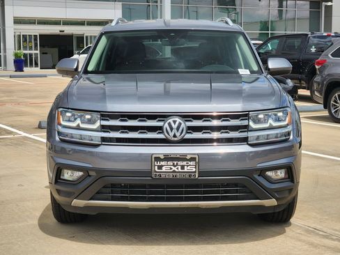 Used 2018 Volkswagen Atlas SE image 2