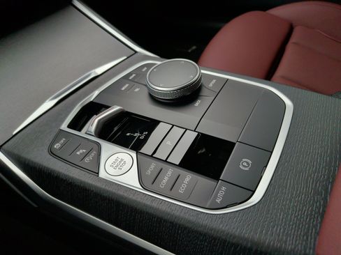 Used 2026 BMW 230i Coupe w/ Premium Package image 8