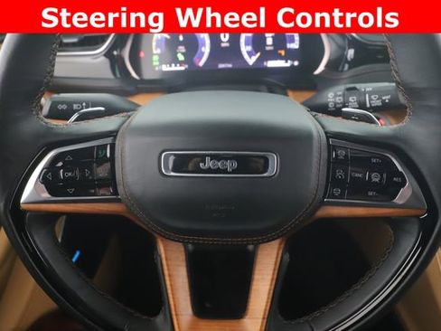 Used 2025 Jeep Grand Cherokee L Summit image 23