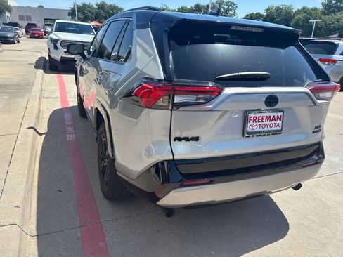 Used 2024 Toyota RAV4 XSE AWD/4WD image 8