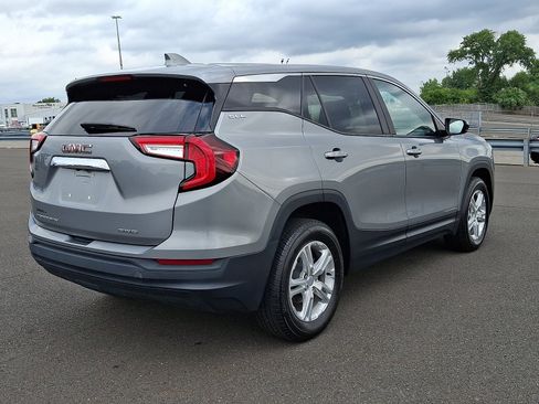 Used 2023 GMC Terrain SLE AWD/4WD image 6