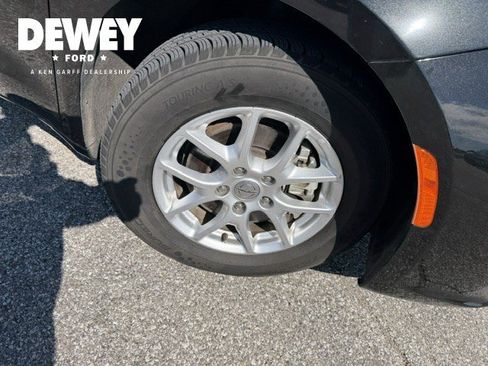 Used 2023 Chrysler Pacifica Touring-L FWD image 41