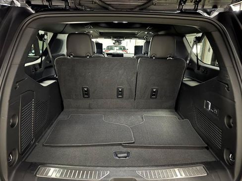 Certified 2025 GMC Yukon XL AT4 Ultimate AWD/4WD image 13