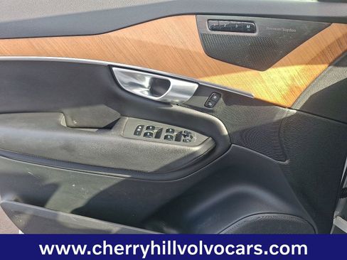 Certified 2024 Volvo XC90 B5 Plus w/ Protection Package Premier image 13