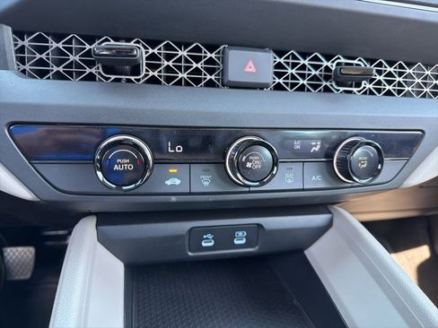 Used 2025 Honda Accord LX image 12