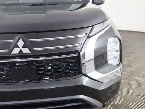 New 2026 Mitsubishi Outlander ES AWD/4WD image 14