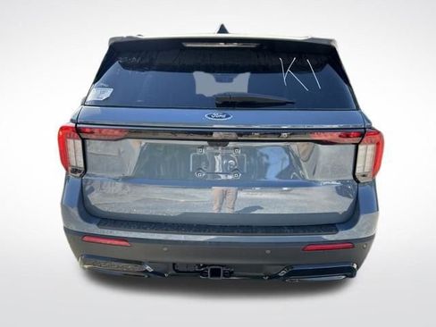New 2026 Ford Explorer ST-Line w/ ST-Line Street Pack RWD image 4