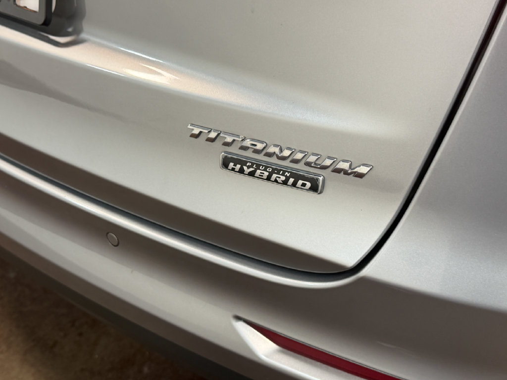 Used 2020 Ford Fusion Energi Titanium FWD image 55