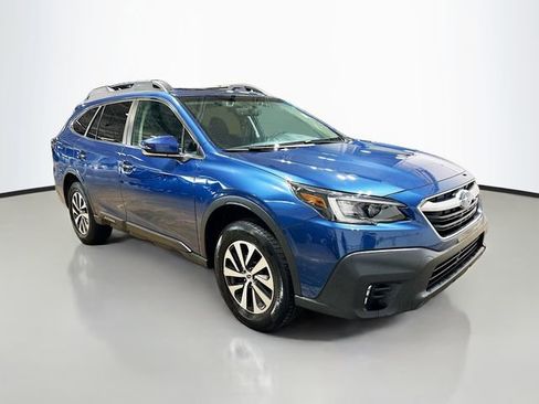 Used 2022 Subaru Outback Premium AWD/4WD image 5