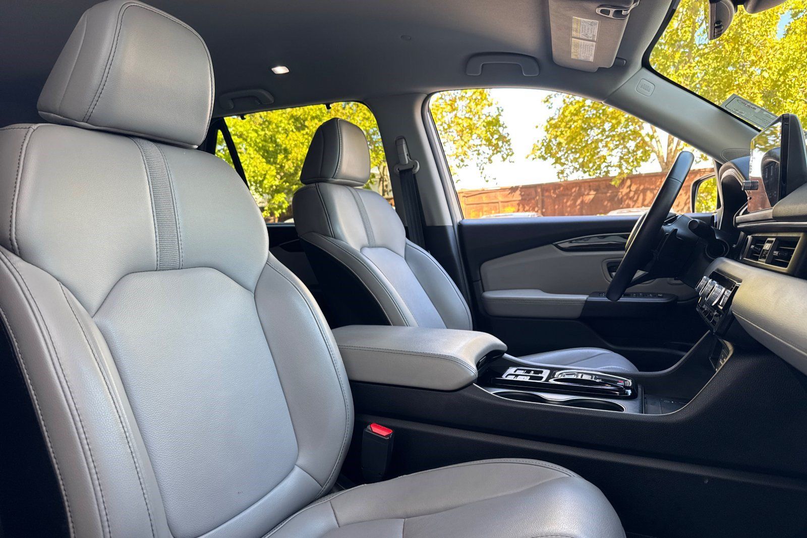 Used 2025 Honda Pilot EX-L image 27