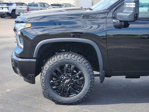 New 2026 Chevrolet Silverado 2500 LT w/ Trail Boss Package AWD/4WD image 7