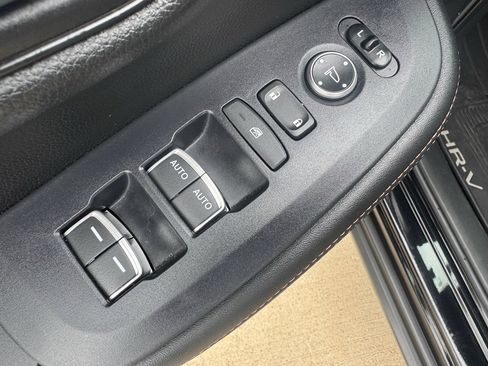 Certified 2024 Honda HR-V Sport image 11