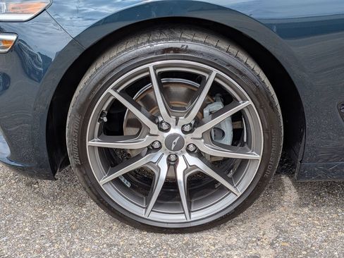 Used 2023 Genesis G70 2.0T RWD image 10