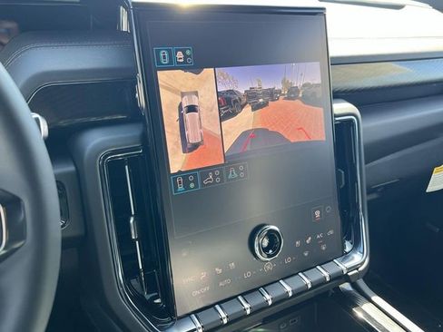 New 2026 GMC Yukon AT4 w/ AT4 Premium Package AWD/4WD image 19