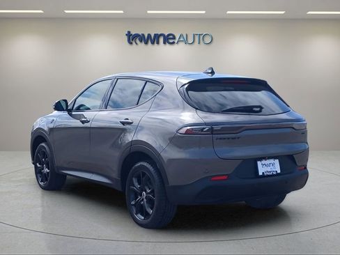 Used 2024 Dodge Hornet GT image 3