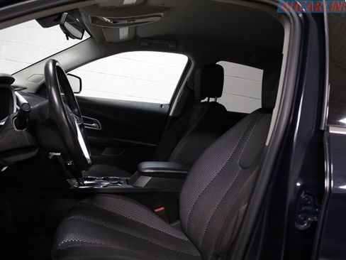 Used 2017 Chevrolet Equinox LT w/ Convenience Package image 10