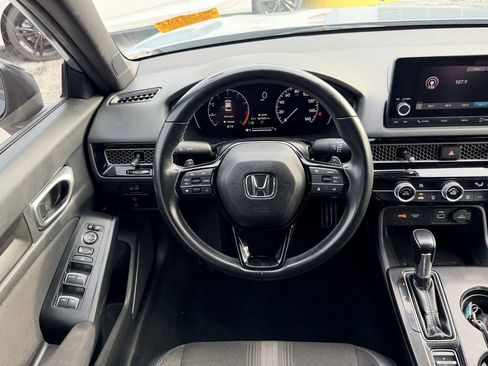 Used 2023 Honda Civic Sport image 15