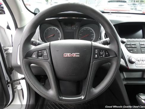 Used 2017 GMC Terrain SLE AWD/4WD image 14