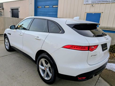 Used 2017 Jaguar F-PACE Premium image 4