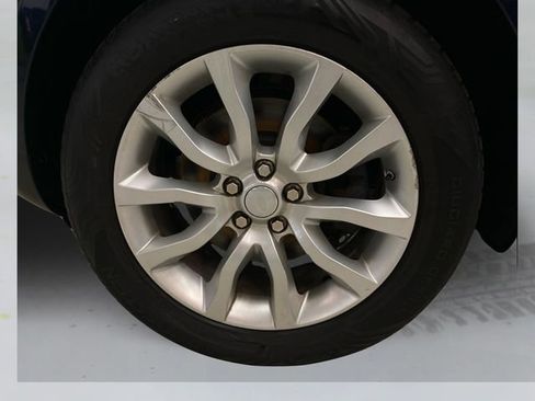 Used 2016 Land Rover Range Rover Sport HSE image 19