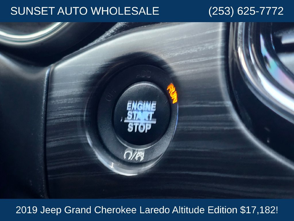 Used 2019 Jeep Grand Cherokee Altitude AWD/4WD image 30
