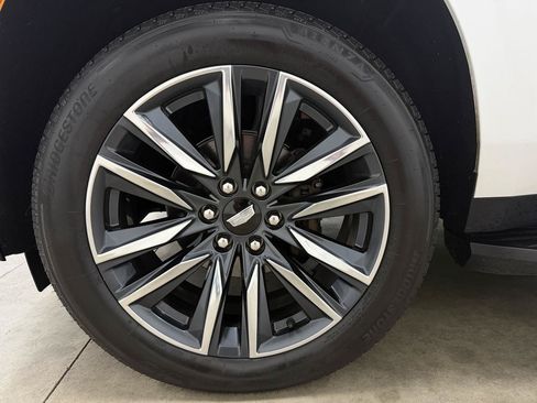 Used 2021 Cadillac Escalade ESV Sport w/ Heavy-Duty Trailer Package AWD/4WD image 7
