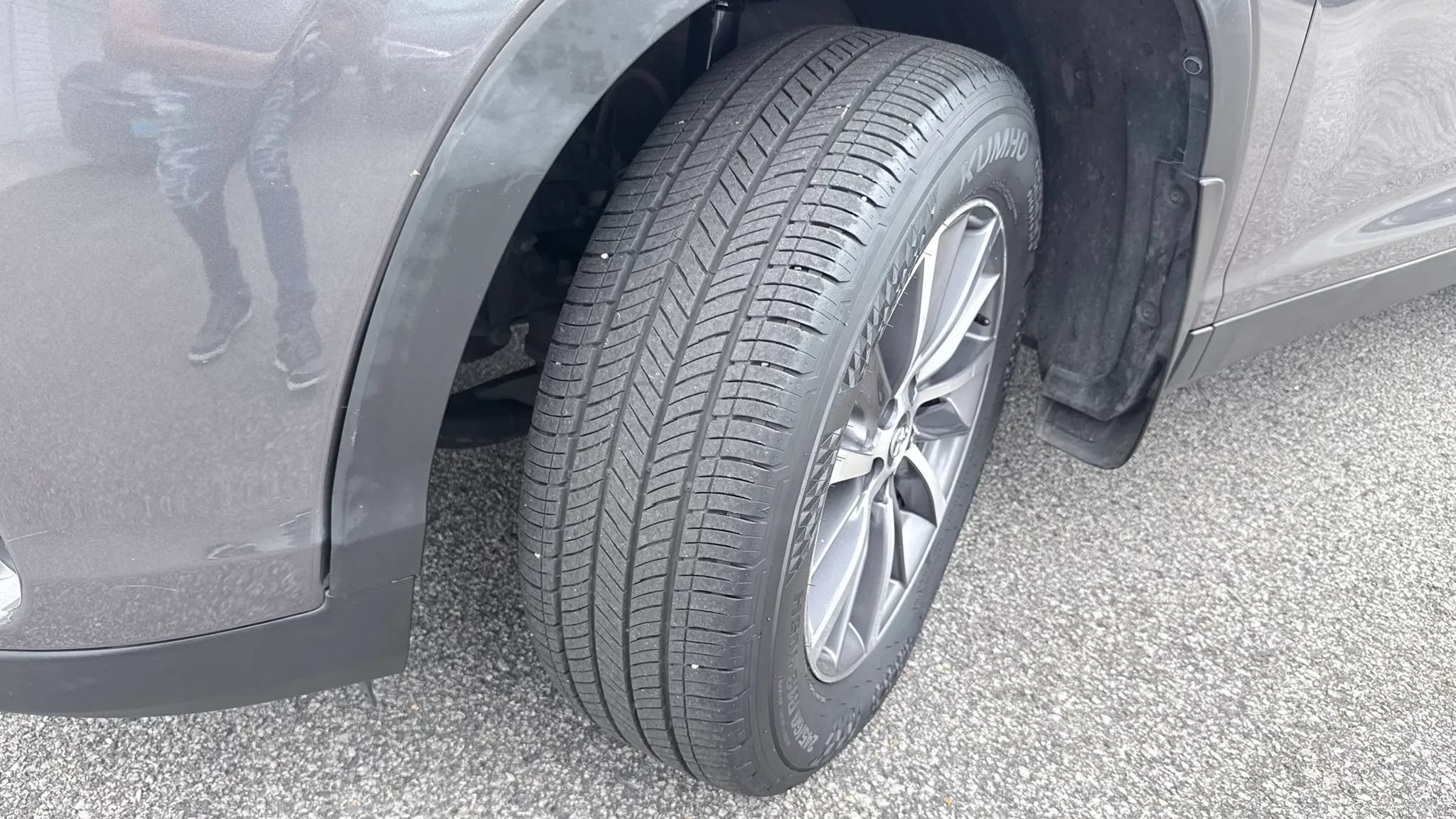 Used 2019 Toyota Highlander XLE AWD/4WD image 45