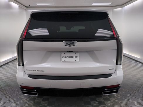 Used 2023 Cadillac Escalade Premium Luxury w/ LPO, Radiant Package image 11