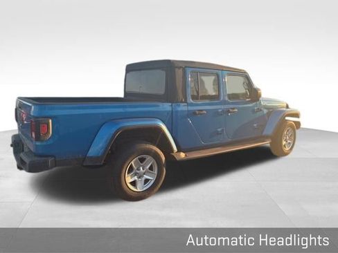 Used 2022 Jeep Gladiator Sport image 7