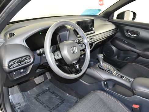 Certified 2025 Honda HR-V Sport image 36