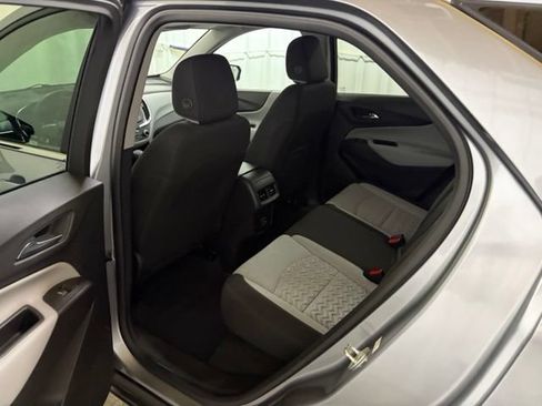 Used 2024 Chevrolet Equinox LT FWD image 21
