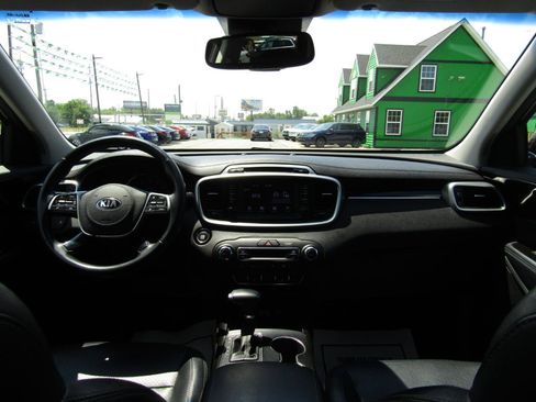Used 2019 Kia Sorento EX AWD/4WD image 14