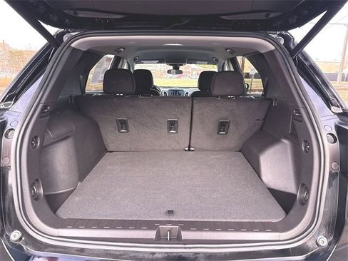 Used 2024 Chevrolet Equinox LT image 24