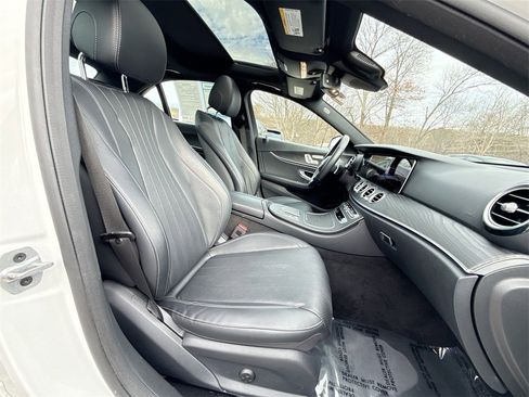 Used 2022 Mercedes-Benz E 350 4MATIC Sedan w/ Driver Assistance Package image 25
